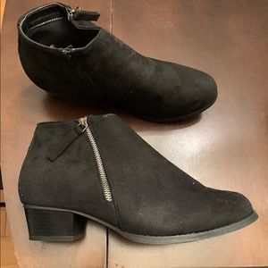 Low heeled ankle booties